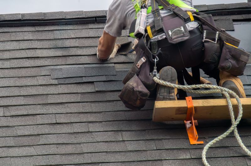 Asphalt Roofing Service
